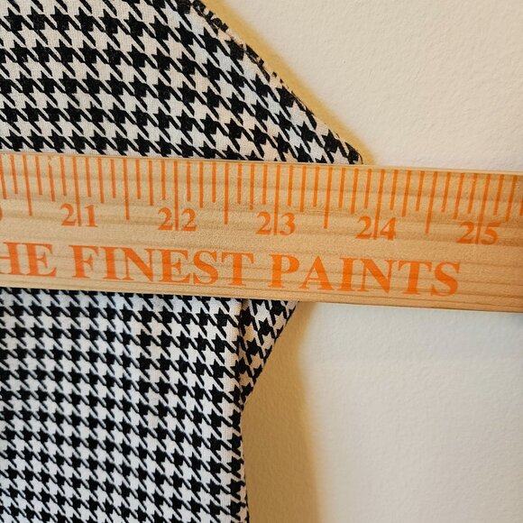 Torrid Studio Ponte Buttoned Tailored Suit Vest Houndstooth Blk/Wht Size 3 - Picture 3 of 7